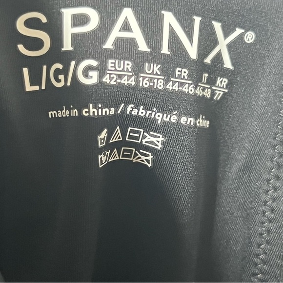 SPANX One Piece Swimsuit Slimming Black V-Neck Spaghetti Straps Adjustable Lrg - Picture 12 of 16